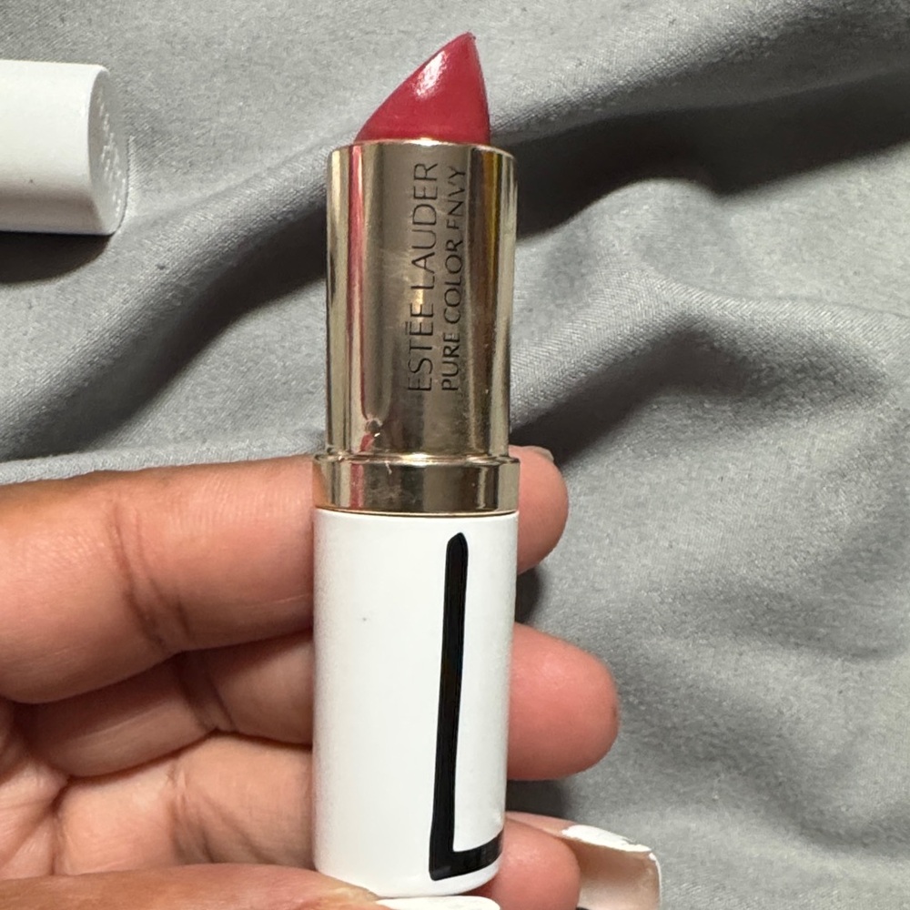 Estee Lauder Pure Color Envy Lipstick - Bold Red